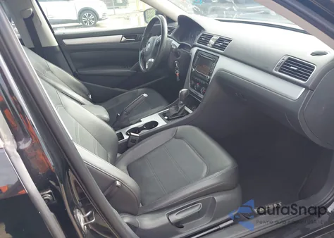 2013 Volkswagen Passat 2.0L Tdi Se z USA, uszkodzony, nr VIN 1VWBN7A36DC061933